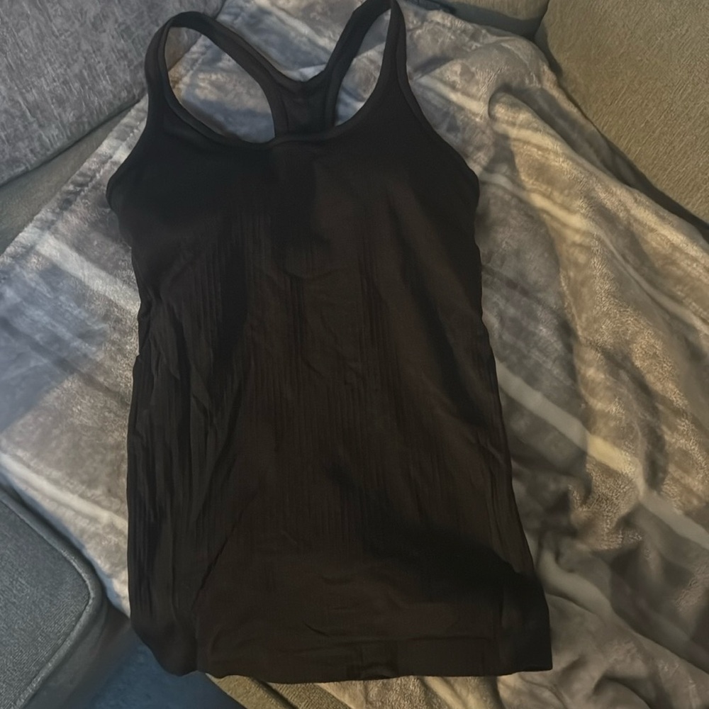 lululemon Ebb to Street tank top light support size 4.